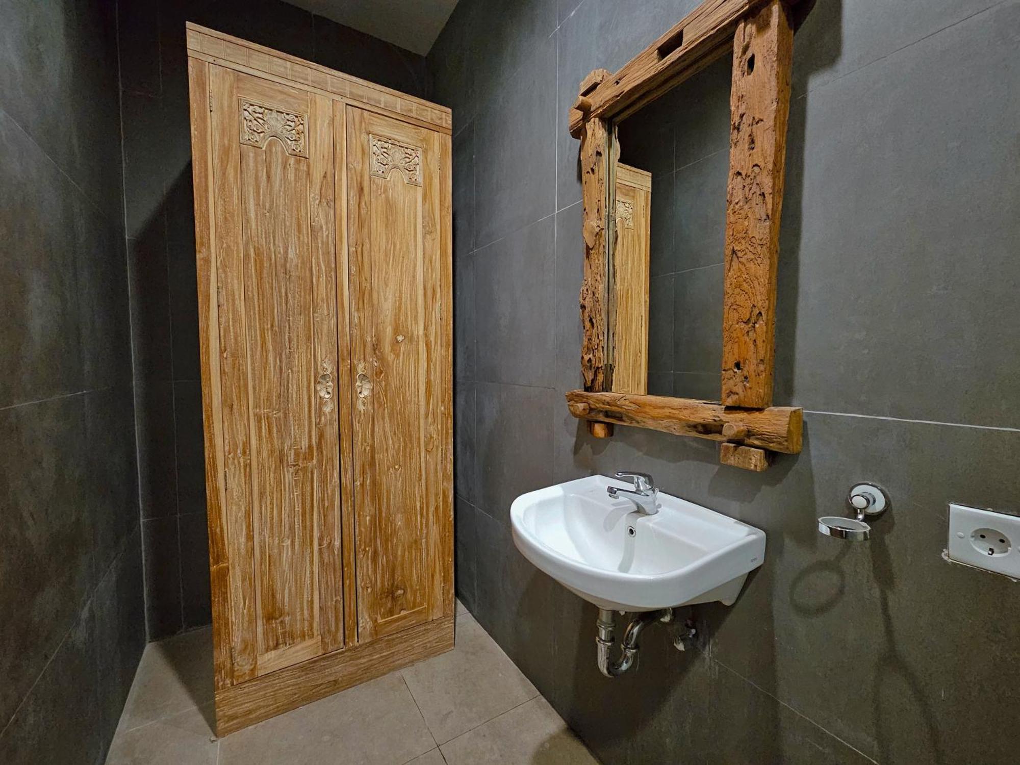 Lj Villa Canggu Δωμάτιο φωτογραφία